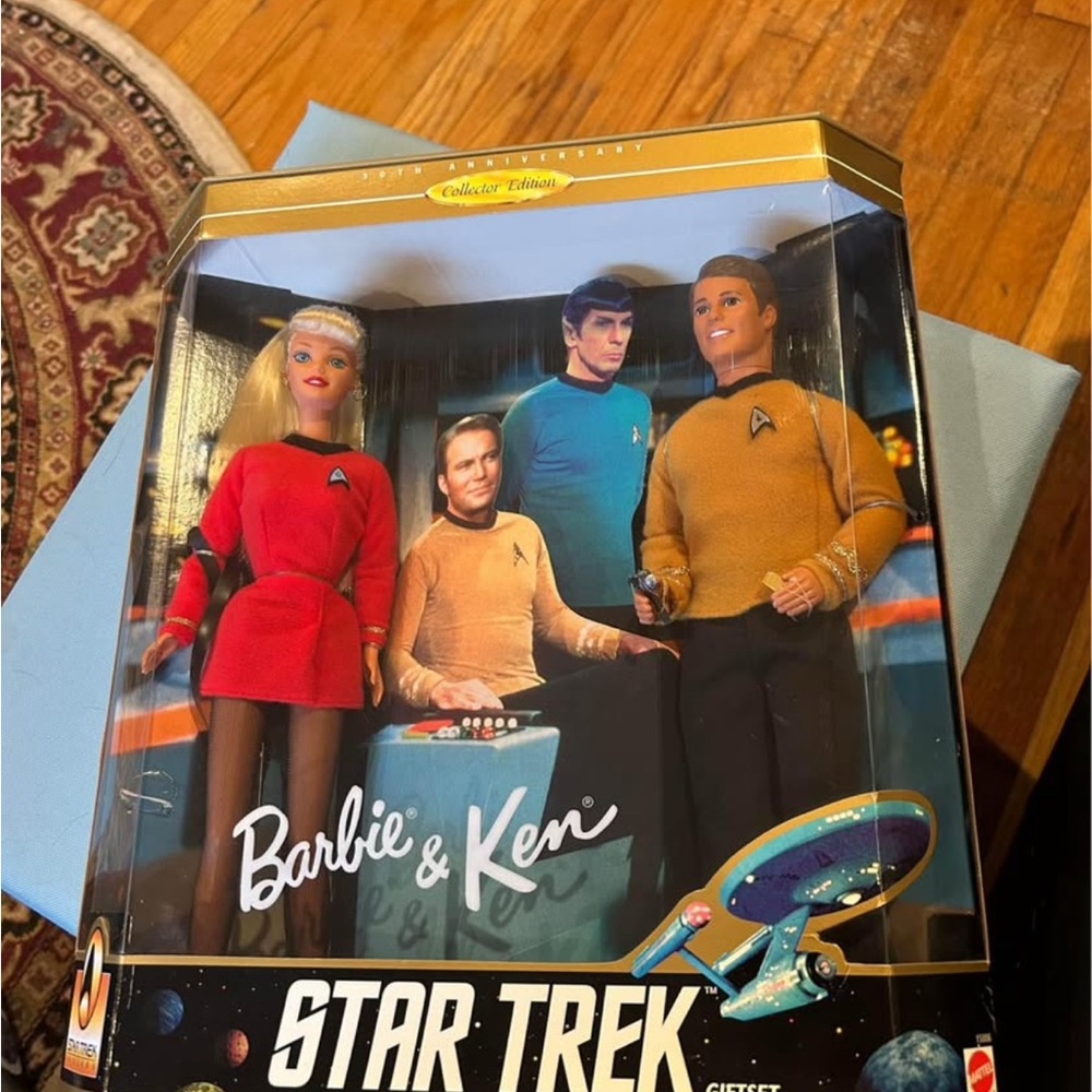 Mattel Barbie & Ken Star Trek Gift Set 30th Anniversary